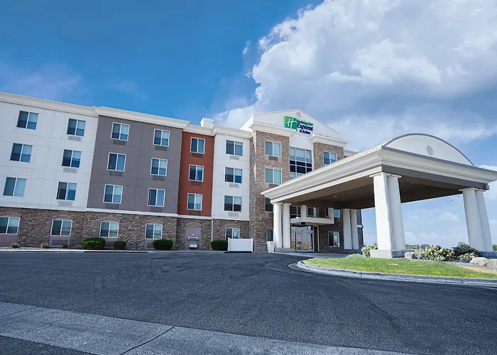 Holiday Inn Express Hotel & Suites Ontario