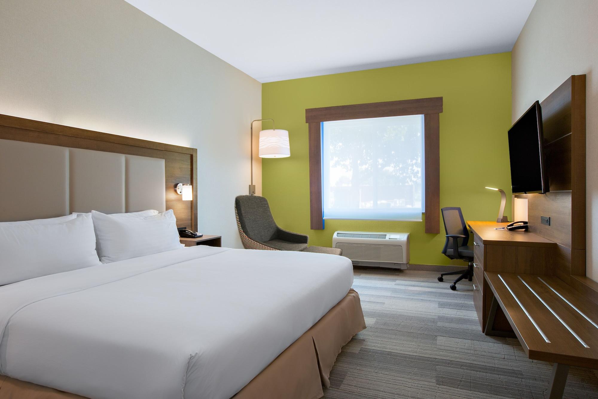 Express & By Ihg