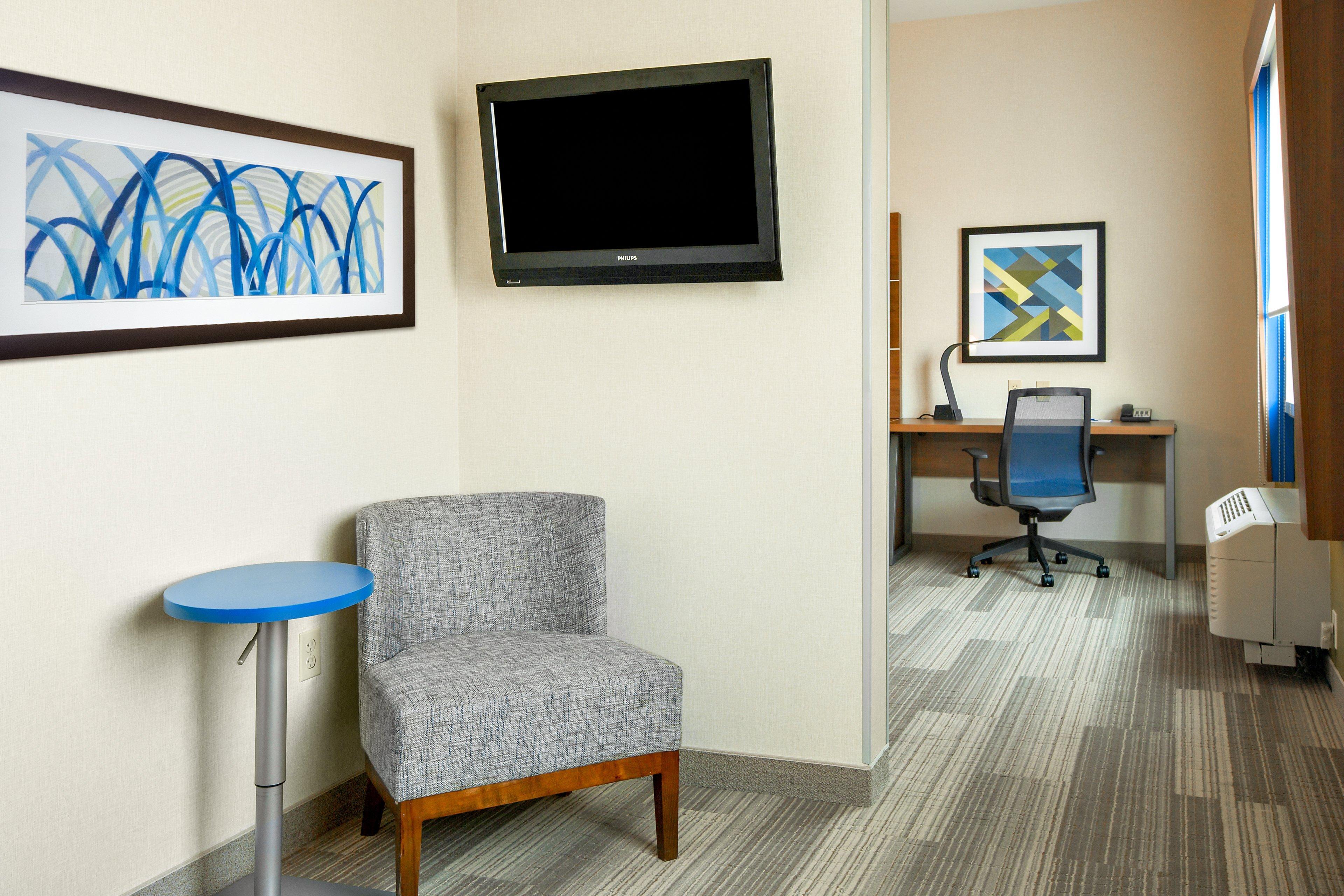 Hotel Express & By Ihg